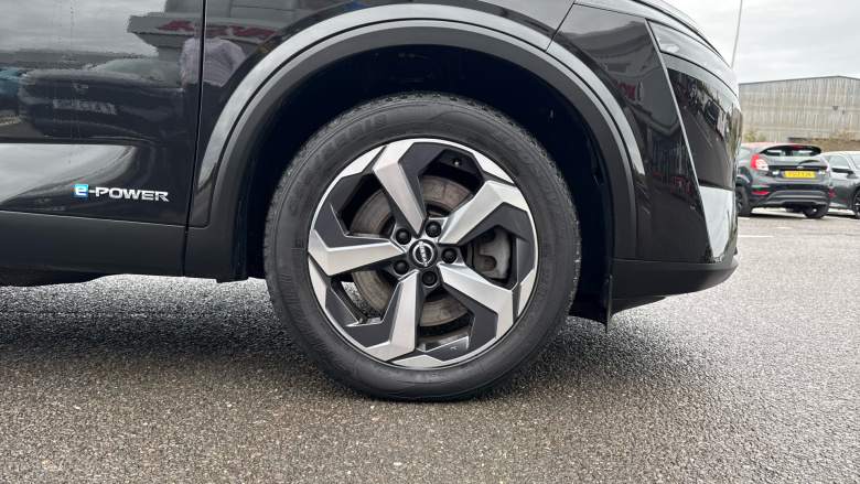 Nissan Qashqai 1.5 E-Power N-Connecta 5dr Auto Hybrid Hatchback